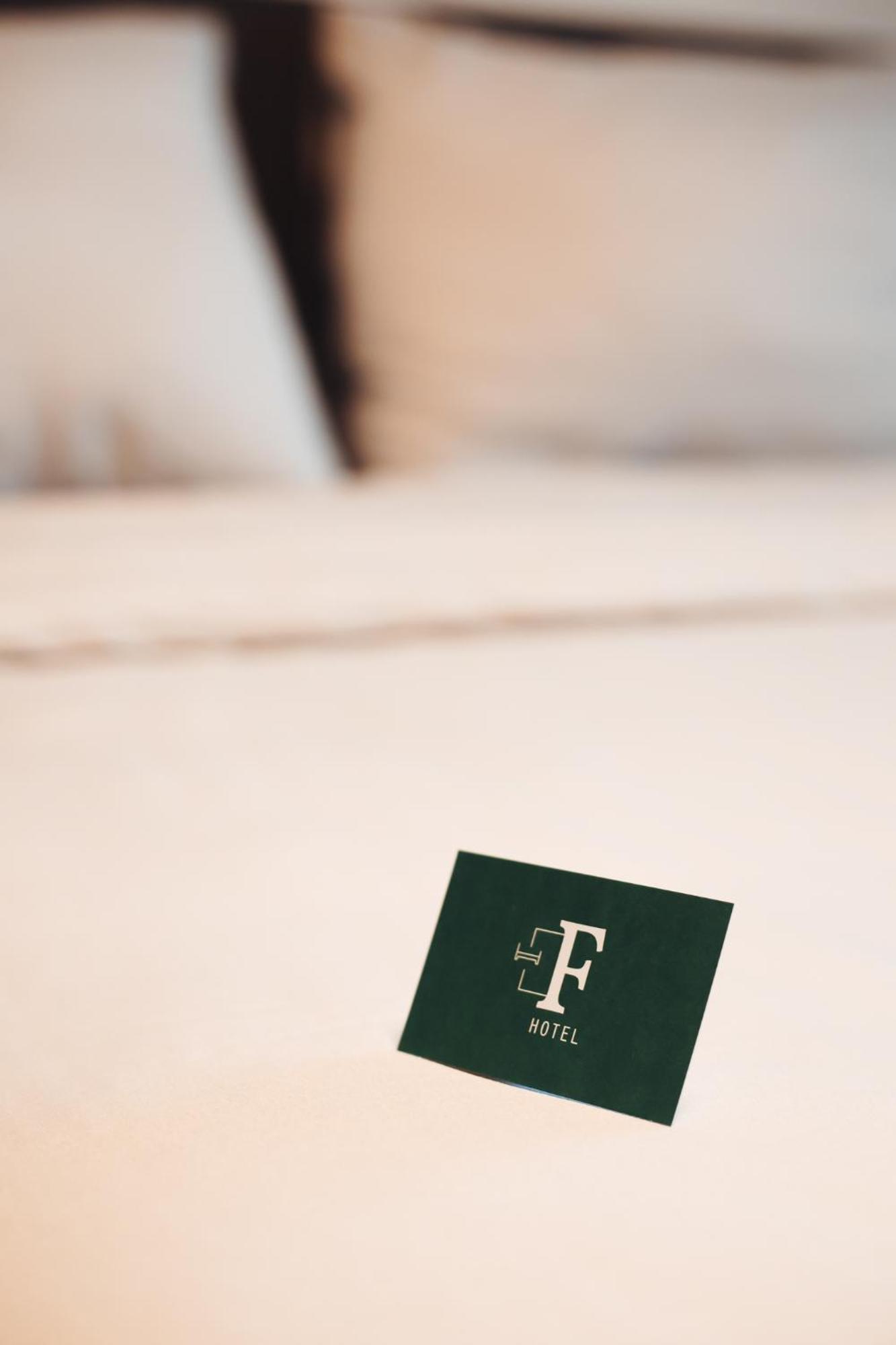 F Hotel 24H Check-In Hörsching Extérieur photo